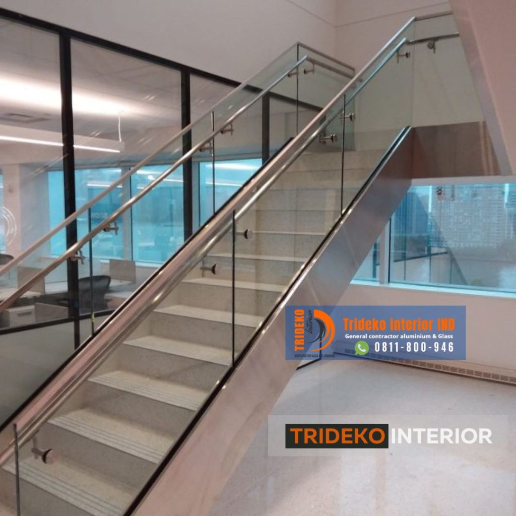 Railing Tangga Kaca Tempered